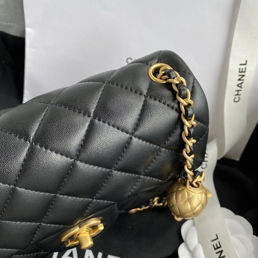 Chanel Pearl Crush Mini Flap Bag Black Quilted Calfskin Leather Chain Shoulder