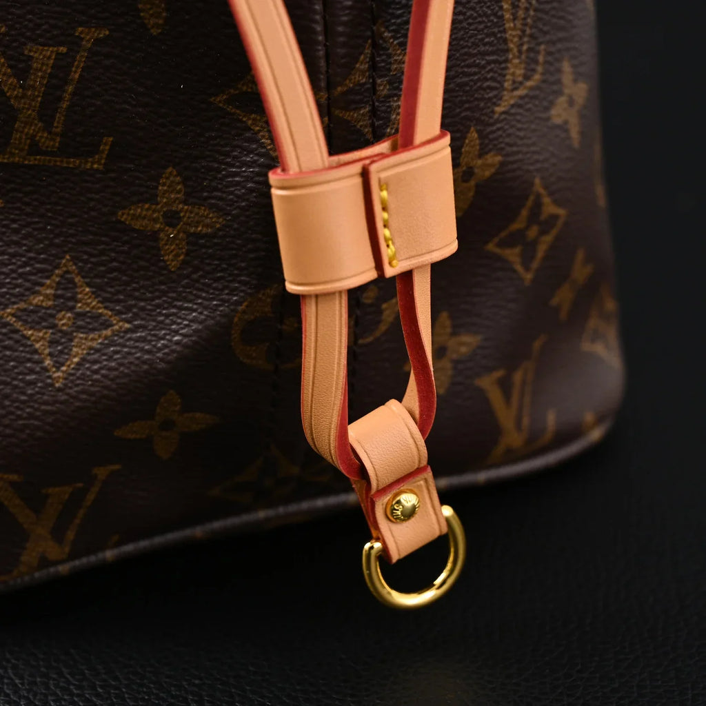 Louis Vuitton Neverfull MM Tote Bag Monogram Canvas Red Interior Shoulder