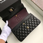 Chanel Classic Flap Bag Black Quilted Lambskin Gold CC Chain Shoulder Bag Medium